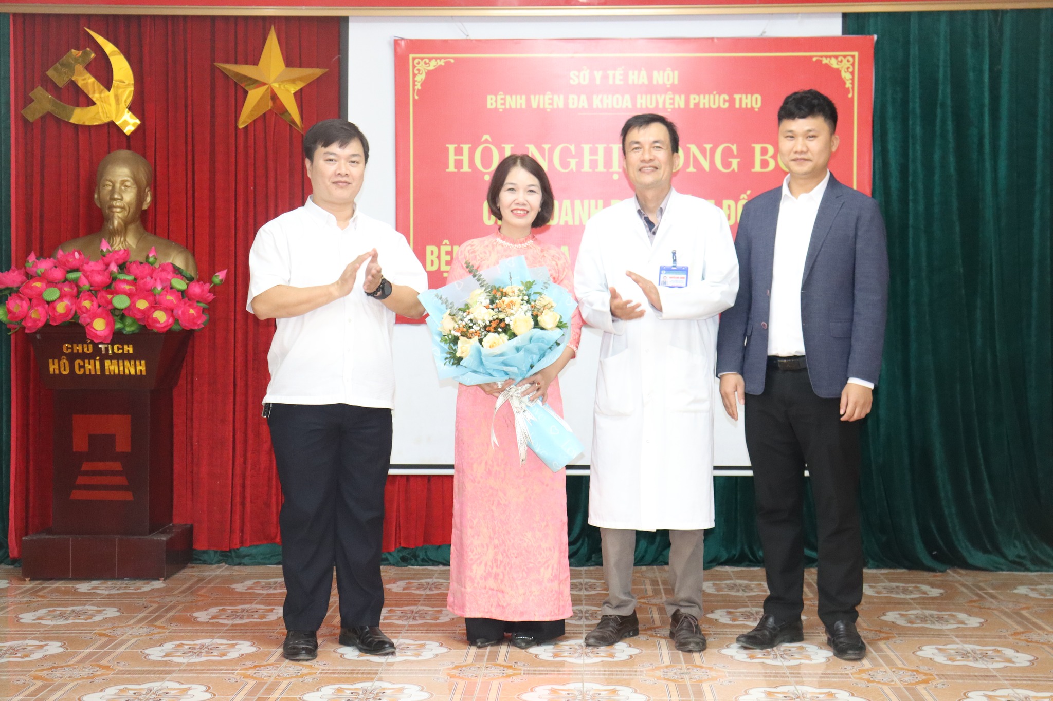 Công bố quyết định bổ nhiệm phó giám đốc Bệnh viện